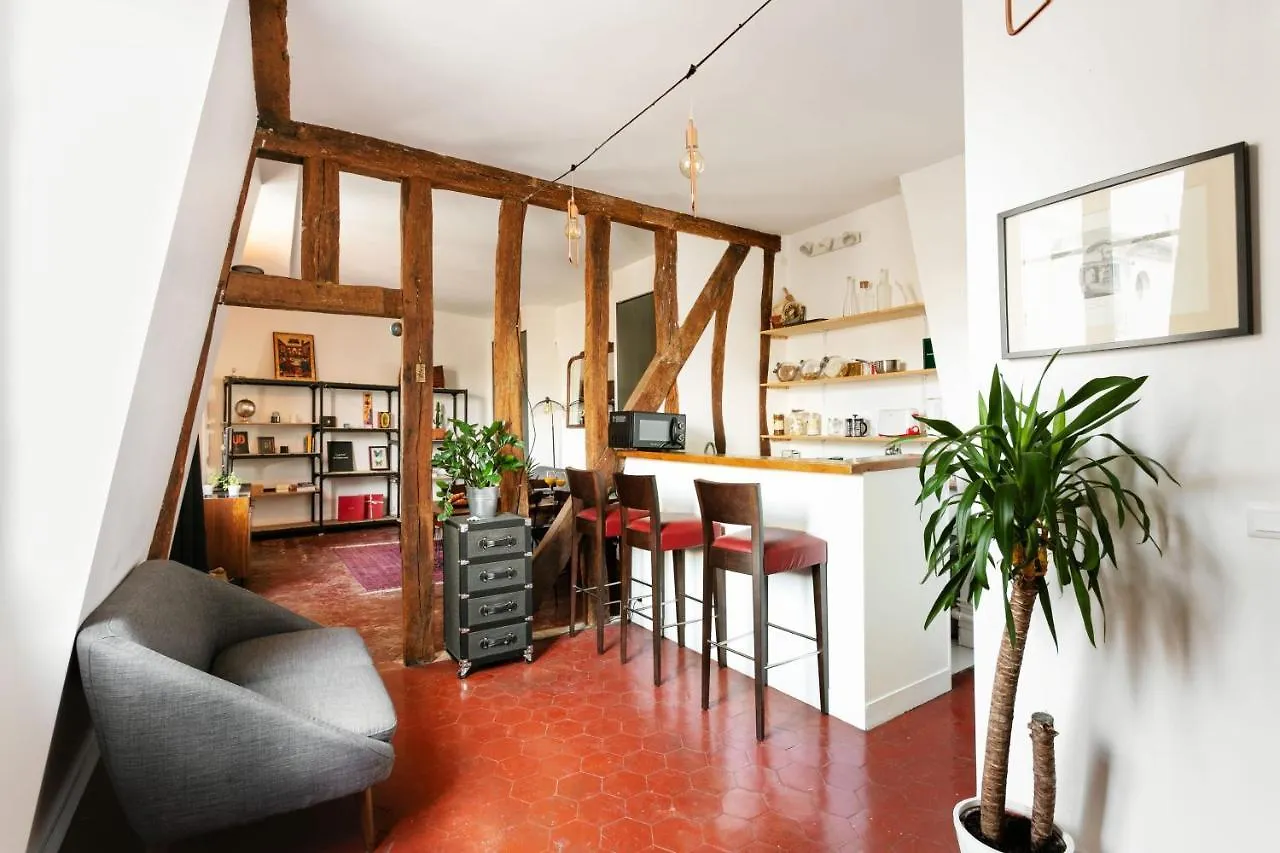 Montorgueil Area Paris Center City Apartment